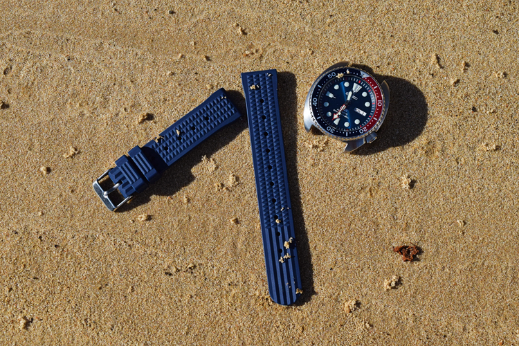Traditional Rubber Straps