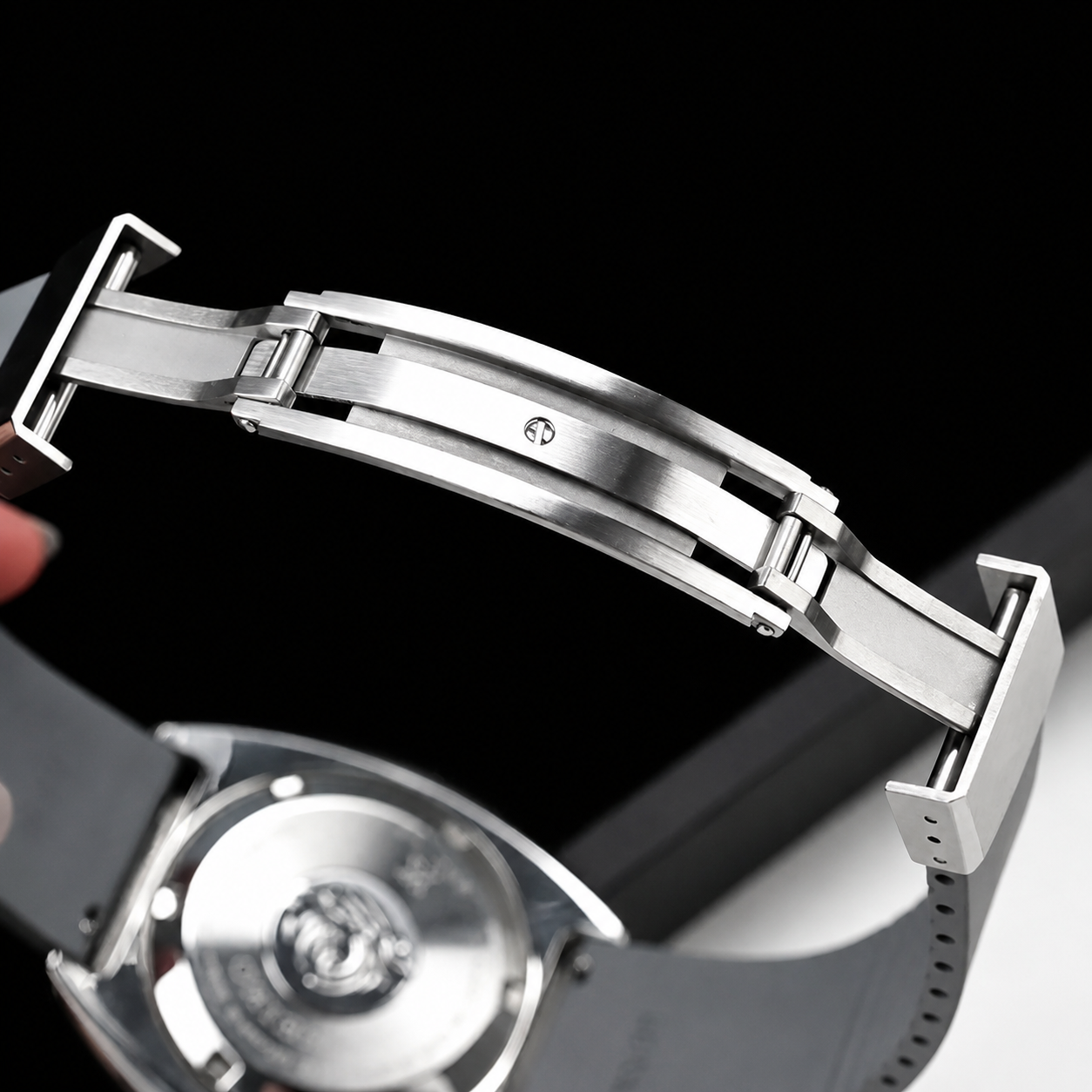 Smooth Cut to Size FKM Rubber Strap - Red 18mm / 19mm / 20mm / 21mm / 22mm
